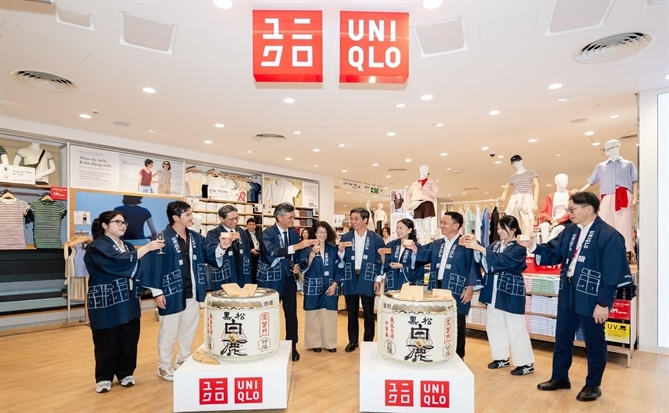 Khai trương cửa hàng tại Đà Nẵng, Uniqlo ra mắt BST UTme! tại cửa hàng Đà Nẵng